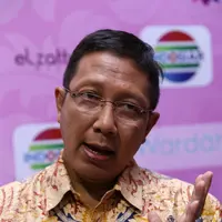 Lukman Hakim adalah Menteri Agama Indonesia yang menjabat sejak 9 Juni 2014 di Kabinet Indonesia Bersatu II dan kembali menjadi menteri di Kabinet Kerja sejak 27 Oktober 2014. (Galih W.Satria/Bintang.com)