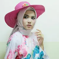 Syifa Fatimah, pemenang Puteri Muslimah Indonesia 2017 yang ternyata memiliki segudang prestasi sebelumnya. Bukan pertama kali mengikuti ajang kecantikan seperti ini, Syifa telah memegang beberapa gelar lainnya. (Instagram/syifafatimah3)