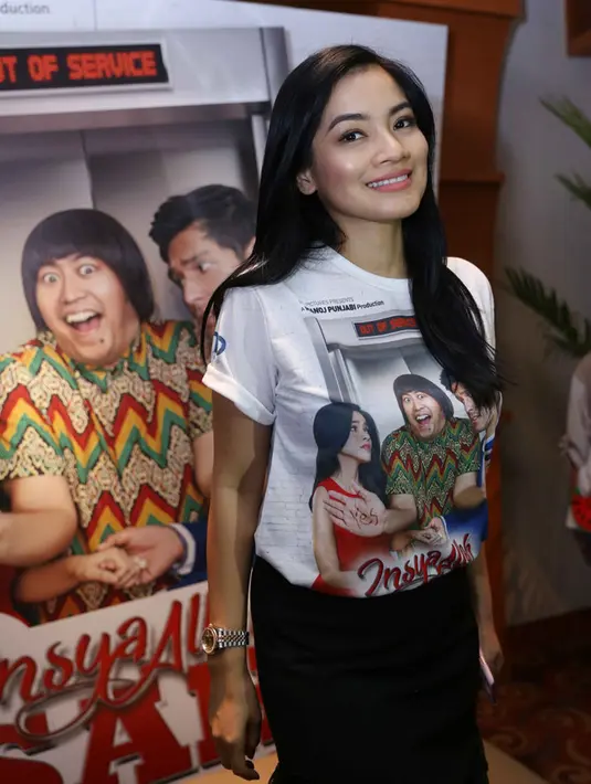 Jika nantinya dikaruniai anak lagi, Titi tidak mempermasalahkan soal jenis kelamin anak tersebut, apakan perempuan atau laki-laki. Terpenting baginya adalah kondisi yang sehat dan normal pada bayinya. (Nurwahyunan/Bintang.com)