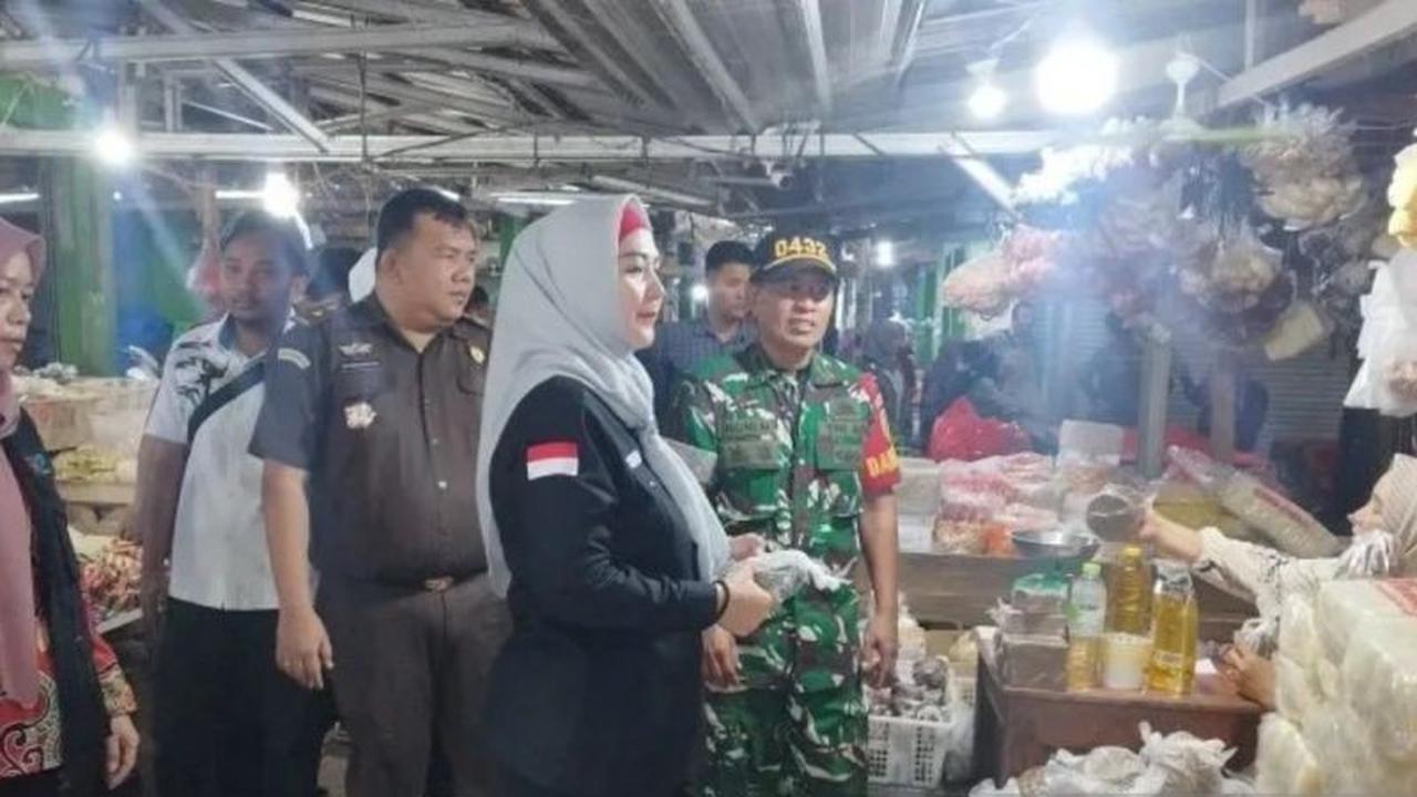 Fakta Unik: Pemkab Bangka Selatan Pantau Harga Pangan, Bawang Merah Turun Rp10 Ribu Demi Kendalikan Inflasi