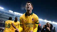 Pemain AC Milan, Christian Pulisic, melakukan selebrasi setelah mencetak gol ke gawang Torino pada laga pekan ke-14 Serie A 2025/2026 di Olimpico Grande Torino pada Selasa (9/12/2025). (AFP/Marco Bertorello)