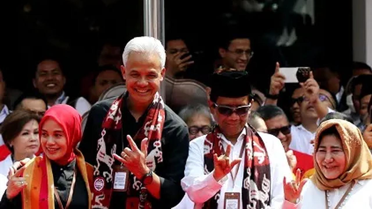 PDIP: Ganjar-Mahfud Sangat Fit, Ada yang Deg-degan Tes Kesehatan Takut Jarum Suntik