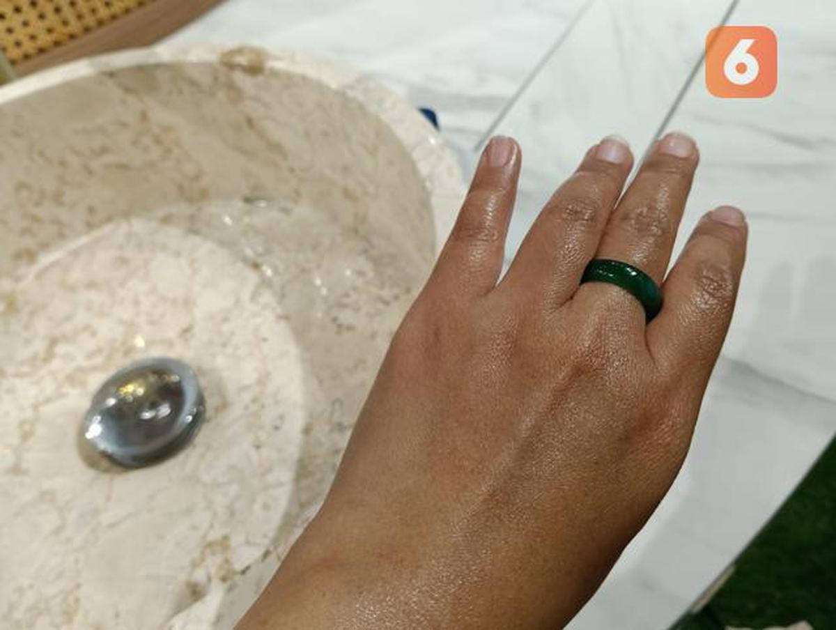 Ritual Mandi Malam BCL Bertambah agar Kulit Lembab Sampai Pagi
