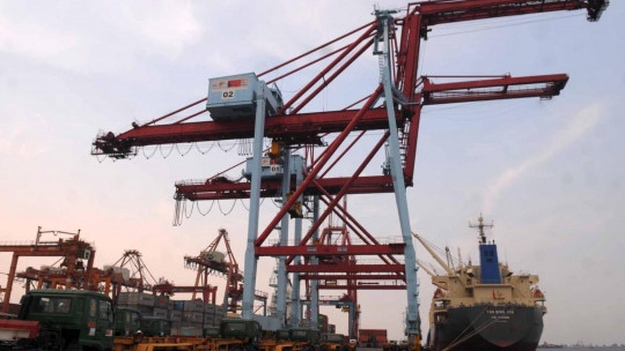 Memantau aktivitas dwelling time di Pelabuhan Tanjung Priok