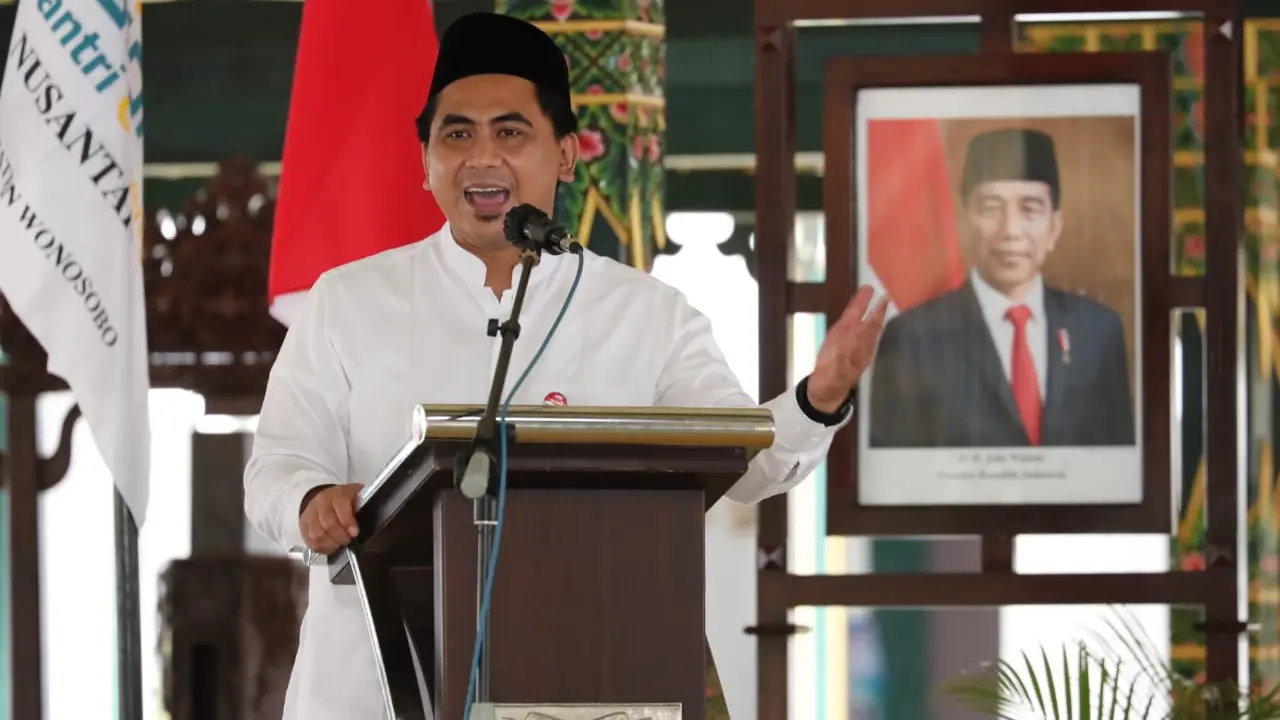 Foto Wakil Gubernur Jawa Tengah Taj Yasin Maimoen