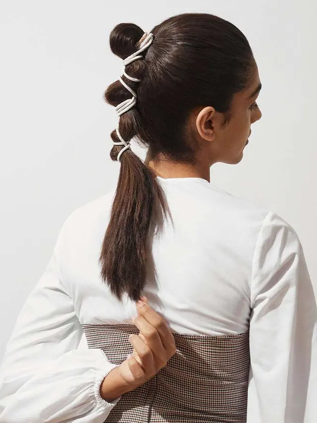 [Bintang] Cegah Lunturnya Makeup dan Tubuh yang Cepat Berkeringat dengan Tips Ini