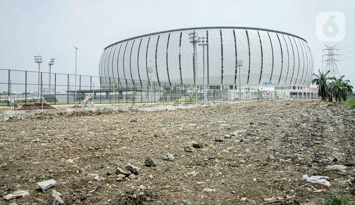 Suasana lahan bekas Kampung Bayam, Jakarta, Rabu (11/5/2022). Hunian Kampung Susun Bayam akan menjadi pemukiman baru untuk warga yang tergusur karena pembangunan Jakarta Internasional Stadium. (Liputan6.com/Faizal Fanani)