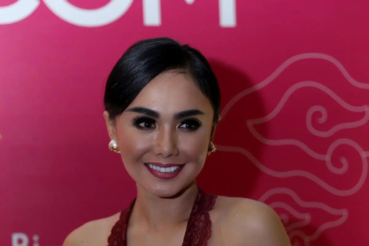 [Bintang] Yuni Shara