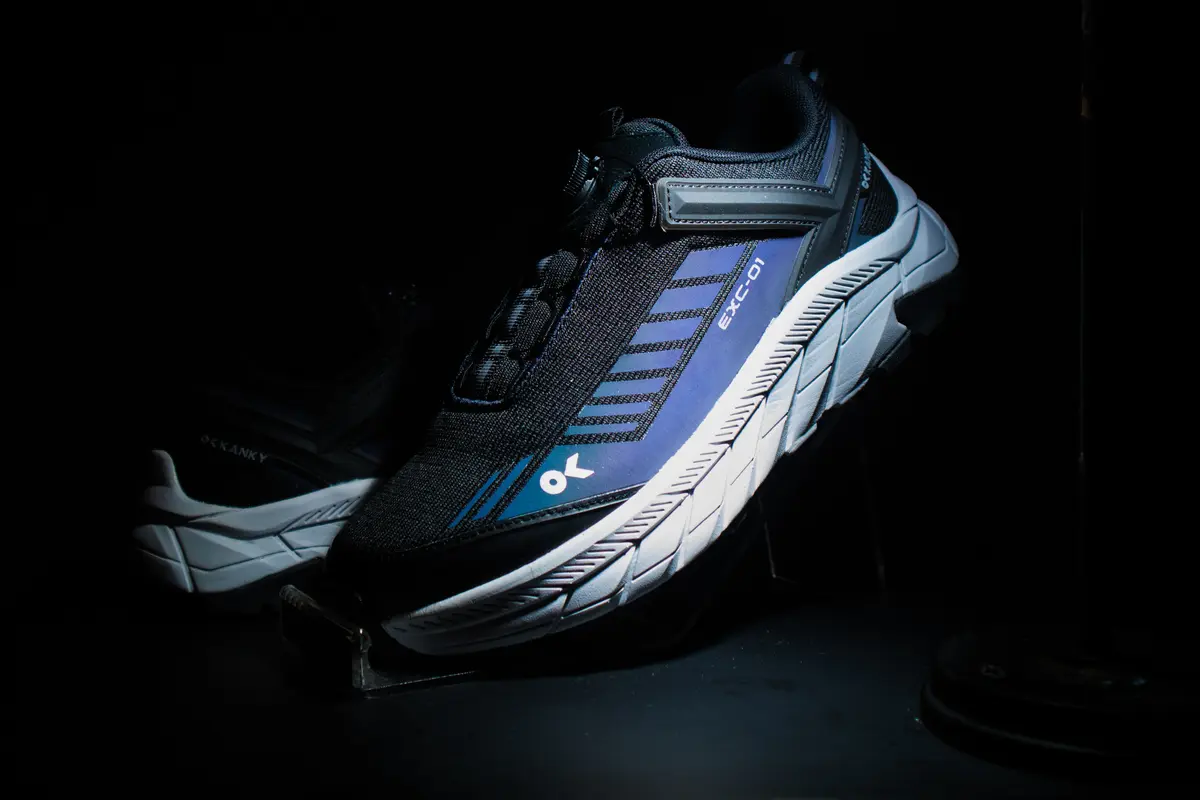 Cuma 2.500 Pasang, Kanky Hadirkan Koleksi Sneakers Gerhana Berkolaborasi dengan Adityalogy