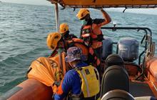 Tim SAR Gabungan Berhasil Evakuasi Jasad ABK Korban Jatuh di Perairan Batam
