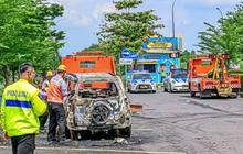 Mobil Terbakar Hebat di Rest Area Tol Cipali KM 130, Diduga Korsleting Listrik