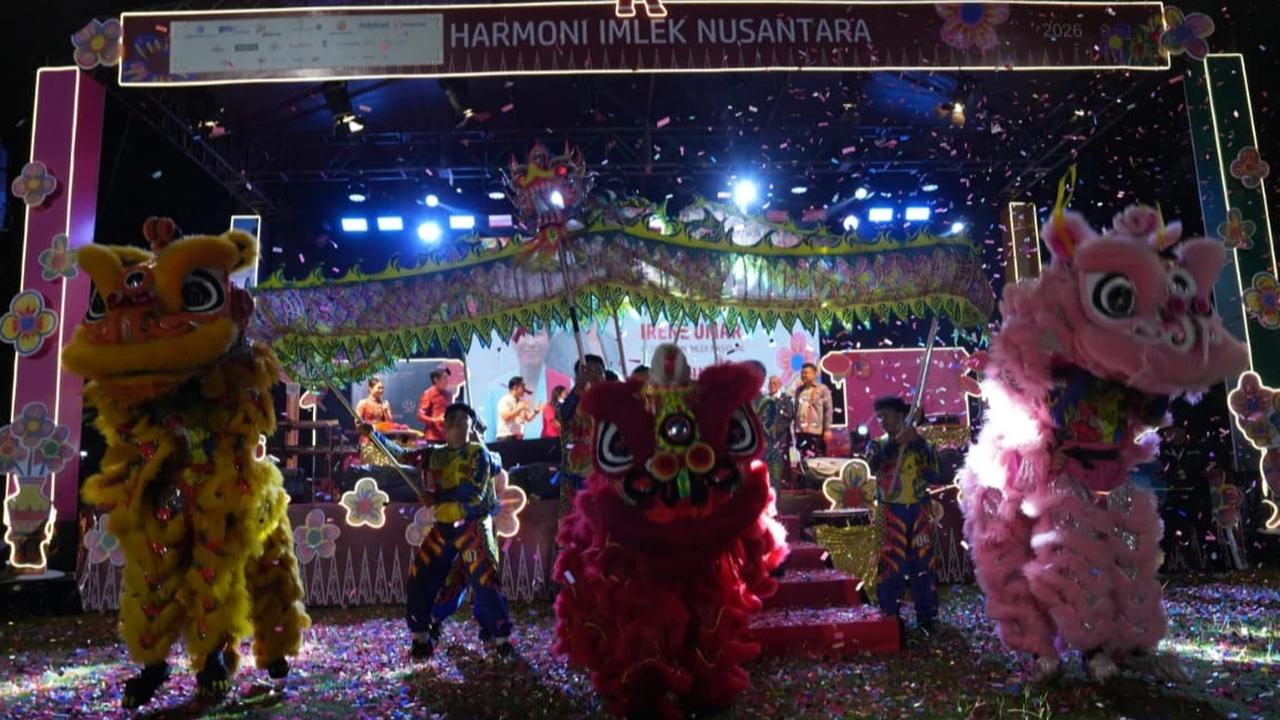 Puncak Imlek Festival 2577 di Lapangan Banteng