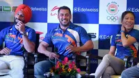 Salman Khan bersama Sardar Singh (kiri) dan Mary Kom (kanan) saat ditunjuk menjadi Duta Olimpiade. [Foto: Indianexpress.com]