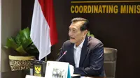 Menteri Koordinator Bidang Kemaritiman dan Investasi, Luhut Binsar Pandjaitan memimpin Rapat Koordinasi Pembayaran Rafaksi Minyak Goreng, Senin (25/3/2024). (Dok Kemenko Marves)