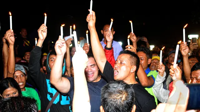 Duka Kerabat Duo Bali Nine Saat Gelar Doa Bersama di Nusakambangan