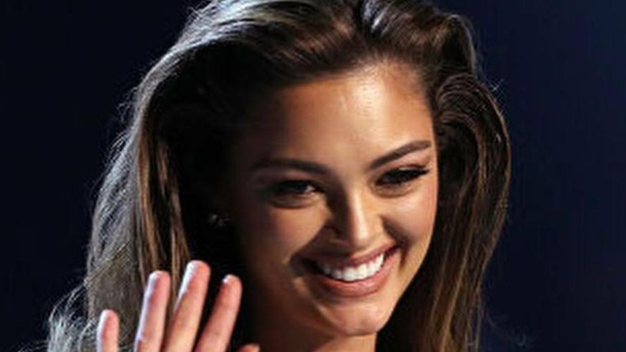 Setelah pensiun dari Miss Universe, Miss South Africa ini menekuni profesi model.