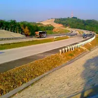 Dampak-dampak berikut timbul akibat peresmian Tol Cipali