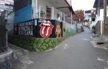 Fakta Menarik Gang Stones di Bandung, Berasa Jadi Tetangganya Mick Jagger