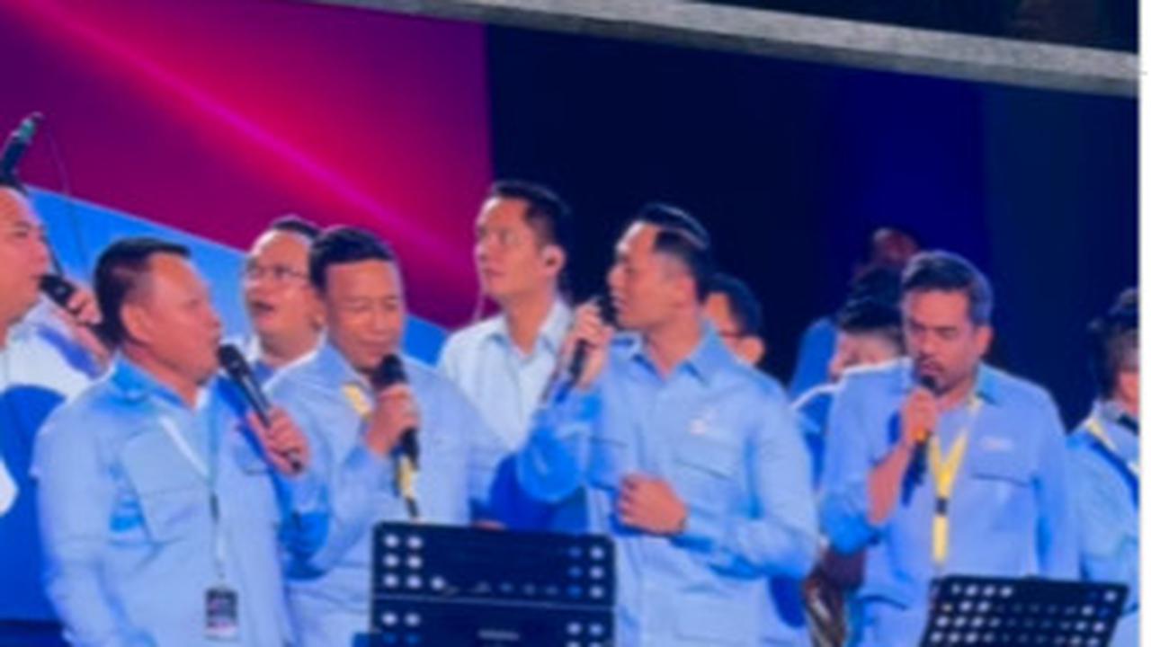 Prabowo Sampai AHY 'Nyerah' Dikasih Lagu Rungkad, Jenderal Eks Kasad Juga Goyang