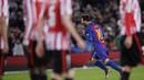 Bintang FC Barcelona, Lionel Messi tampil impresif dengan menyumbangkan satu gol untuk kemenangan Barcelona atas Eibar pada lanjutan La Liga Spanyol, Hal ini membuat dirinya masuk dalam Starting XI La liga pekan ke-19. (AP/Manu Fernandez)