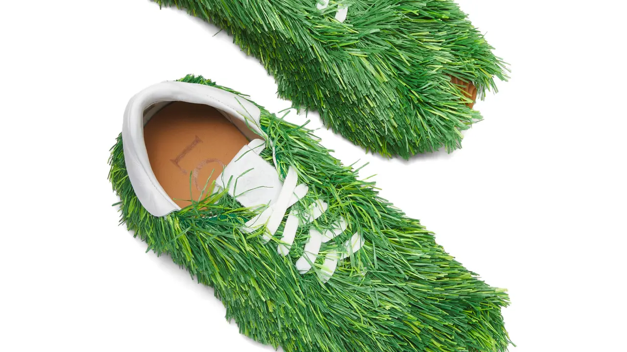 Sneaker Rumput Garapan Loewe Resmi Dijual dengan Harga Rp27 Juta, Tertarik Beli?