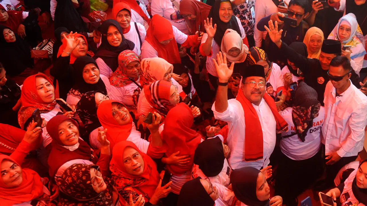 Warga Lenteng Agung Antusias Sambut Kedatangan Cawagub Rano Karno