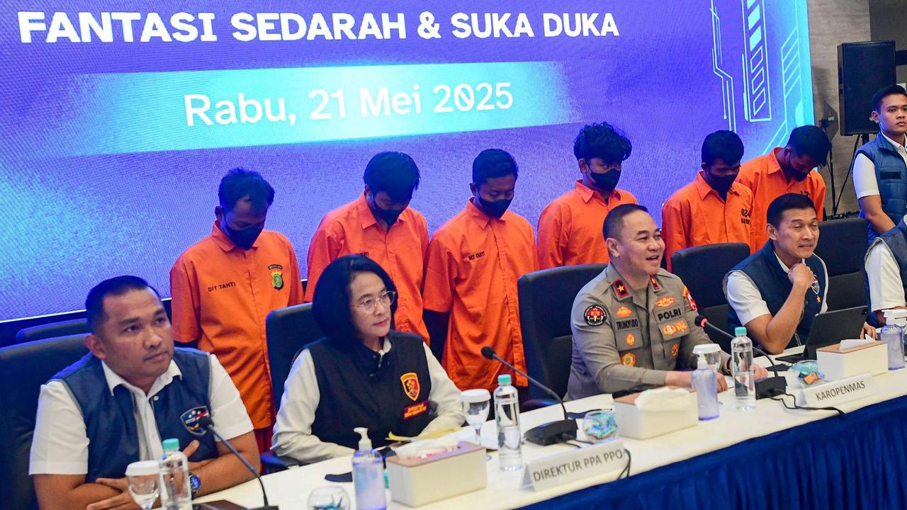 Admin Grup Facebook Fantasi Sedarah ditangkap