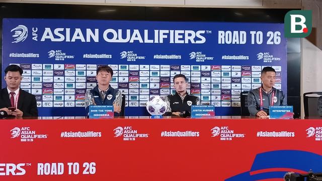 Shin Tae-yong dan Justin Hubner - Konferensi pers Timnas Indonesia Vs Australia di Kualifikasi Piala Dunia 2026