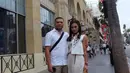 KD dan Raul menyempatkan diri untuk jalan-jalan di Rodeo Drive, Beverly Hills, tempat gerai merek-merek mahal berada. (instagram.com/krisdayantilemos)
