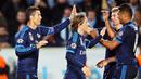 Pemain Real Madrid, Cristiano Ronaldo bersama rekan-rekannya merayakan gol yang dicetaknya ke gawang Malmo FF pada laga Liga Champions di Stadion Malmo New, Swedia, Kamis (1/10/2015). (EPA/Andreas Hillergren)