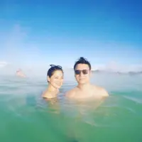 Titi Kamal dan Christian Sugiono berlibur ke Islandia. (Instagram/titi_kamall)