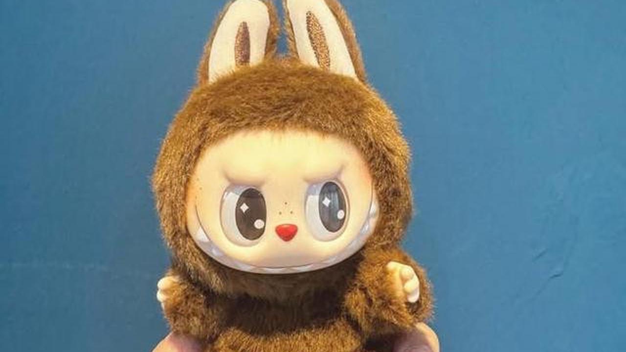 Kekayaan Pemilik Boneka Labubu Tergerus Rp 189,62 Triliun Imbas Saham Rontok