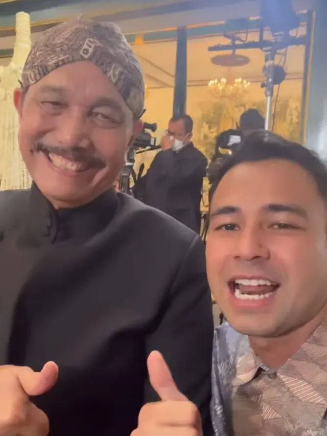 Raffi Ahmad dan Luhut Binsar Pandjaitan. (Foto: Dok. Instagram @raffinagita1717)