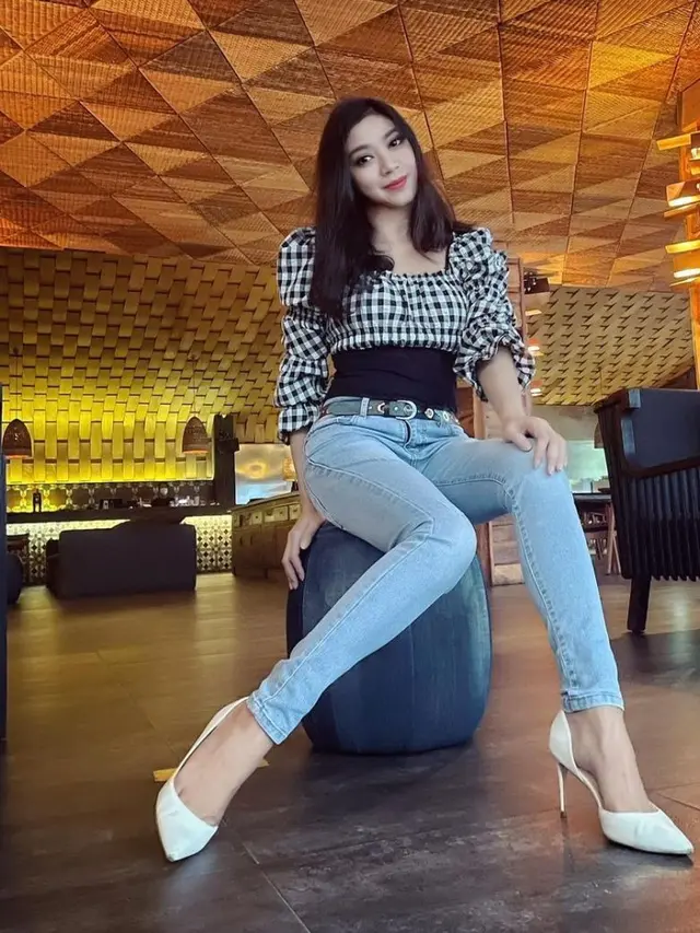 6 Potret Terbaru Pemeran Miss Janet 'Putih Abu-Abu', Kini Sibuk Momong Buah Hati