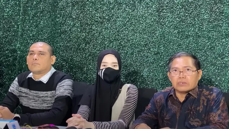 Inara Rusli Laporkan Virgoun dan Tenri Anisa ke Polisi, Gunakan Pasal 284  KUHP Tentang Perzinaan - ShowBiz Liputan6.com