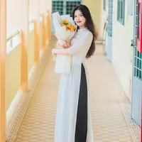 ilustrasi perempuan cantik/Photo by Sơn Ngọc/Pexels