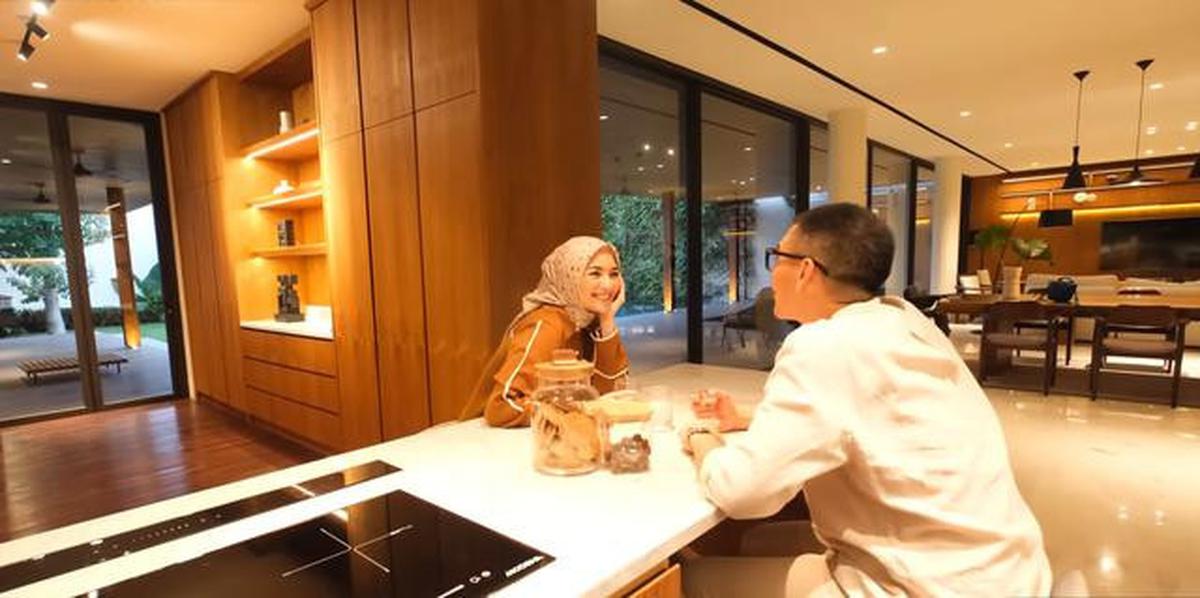 7 Potret Dapur di Rumah Citra Kirana dan Rezky Aditya, Estetik dengan Konsep Modern Minimalis