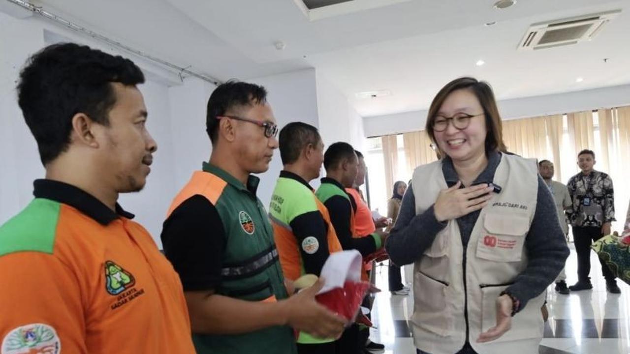 Fakta Unik Pasukan Orange: Wamen Ekraf Sebut Mereka Garda Terdepan Kebersihan Jakarta Saat HUT RI ke-80