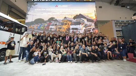 Canter Mania Geruduk Booth Fuso di GIIAS 2026, Canter Extra-Long Bus Jadi Sorotan