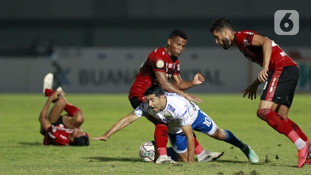 FOTO: Persib Ditahan Imbang 10 Pemain Bali United di BRI Liga 1