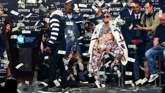 Floyd Mayweather Jr dan Conor McGregor.