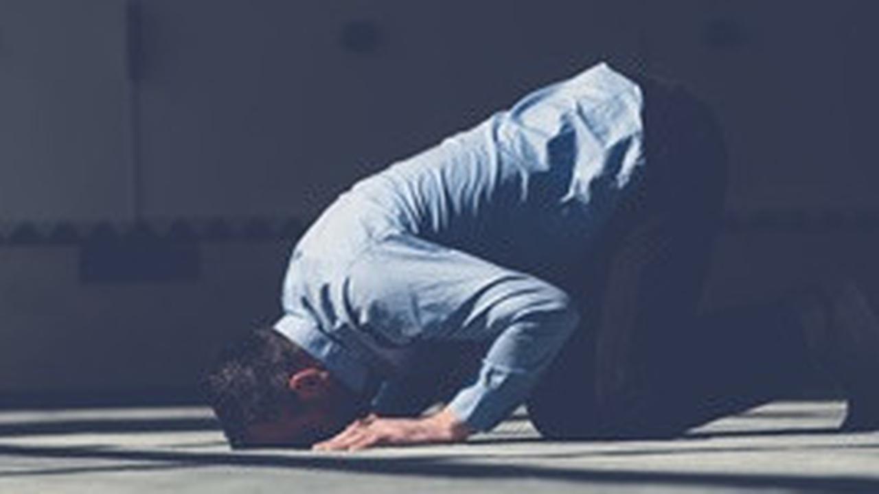Keistimewaan Malam Nisfu Syaban dan Amalan Sunnah