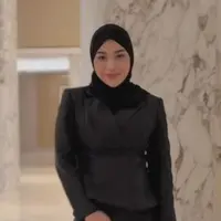 credit: https://www.instagram.com/aurelie.hermansyah/