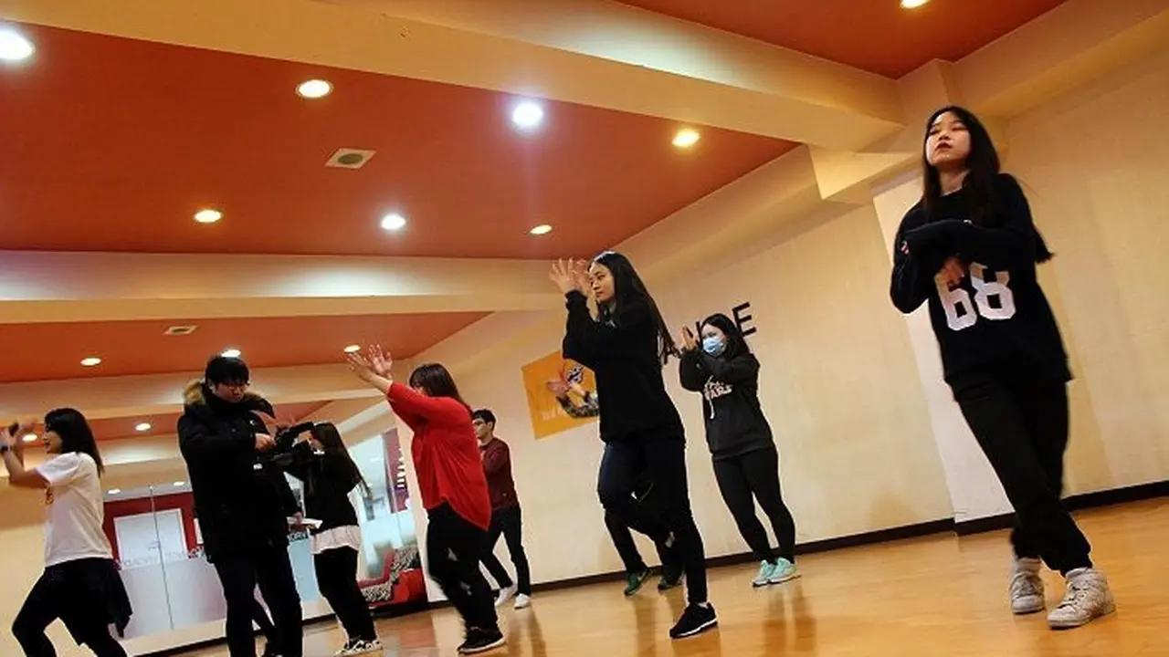 K-Pop Dance
