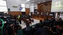 Suasana sidang kasus pembunuhan Brigadir Yosua Hutabarat dengan terdakwa Richard Eliezer Pudihang Lumiu di Pengadilan Negeri Jakarta Selatan, Rabu (15/2/2023). Jaksa meyakini Eliezer melakukan tindak pidana secara bersama-sama merampas nyawa Yosua. (Liputan6.com/Johan Tallo)