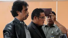 Sidang lanjutan praperadilan mantan Menteri ESDM, Jero Wacik di PN Jaksel, Jakarta, Rabu (22/4/2015). Dalam sidang lanjutan ini dihadirkan Dosen Hukum UMJ, Khoirul Hudha dan ahli hukum tata negara Margarito sebagai saksi ahli.(Liputan6.com/Helmi Afandi)