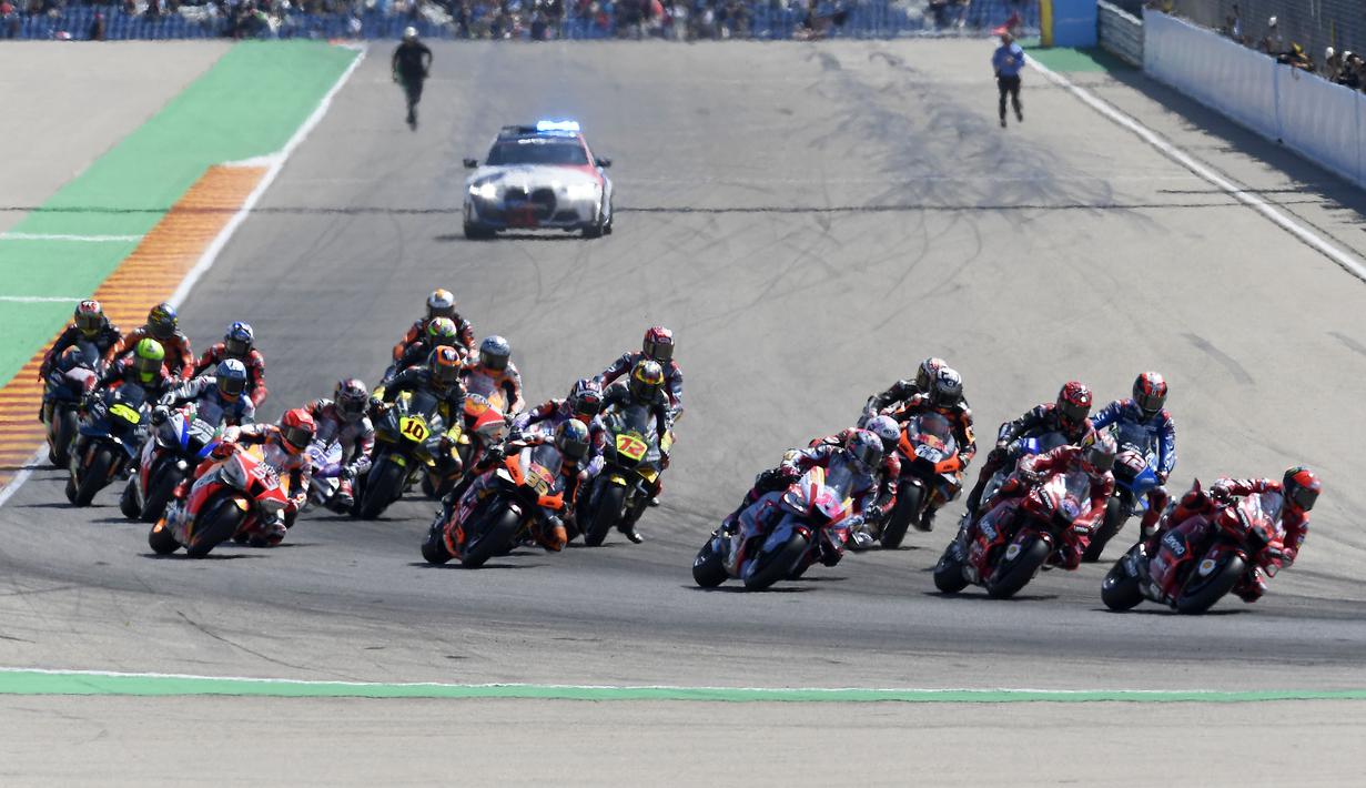 Mengawali balapan dari posisi ke-13, Maruqez berhasil melakukan start dengan apik sehingga mampu merangsek ke posisi enam. (AP/Jose Breton)