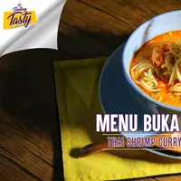 Buka puasa kali ini yuk cicipi kelezatan mi rebus berbumbu kari merah Thailand. (Foto: Adrian Putra/Bintang.com, Digital Imaging: M. Iqbal Nurfajri/Bintang.com, Chef: Arum Sari)