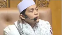 Gus Iqdam respon kiai atau ulama yang ikut politik (SS: YT NCM Media)