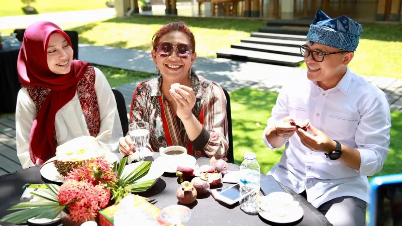 Menteri Kelautan dan Perikanan Susi Pudjiastuti mengunjungi Banyuwangi, Jawa Timur, Sabtu (3/11/2018).